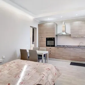 Apartamento Casa Tiziano Parking Gratis 15 Minuti A Piedi, San Remo
